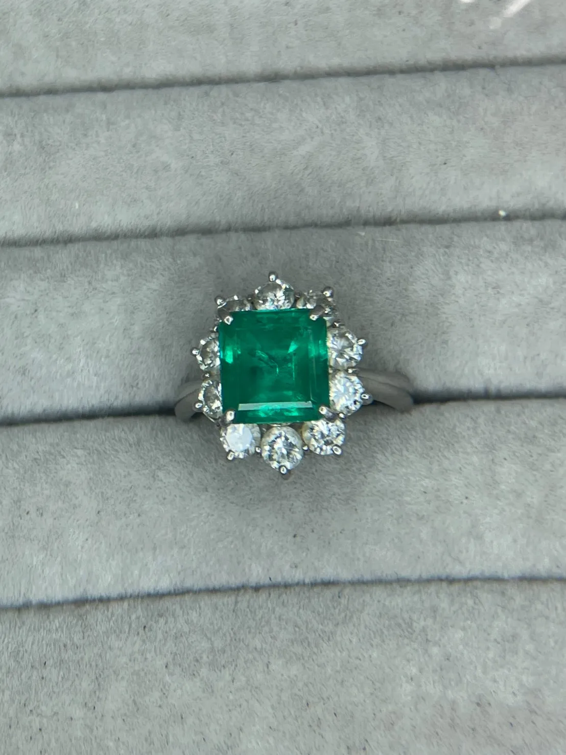 エメラルドリングお買取り