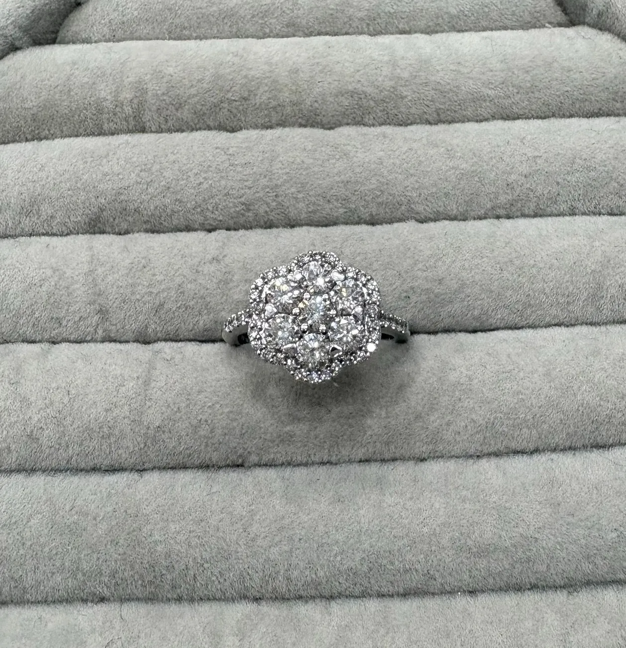 ダイヤモンドリングお買取り